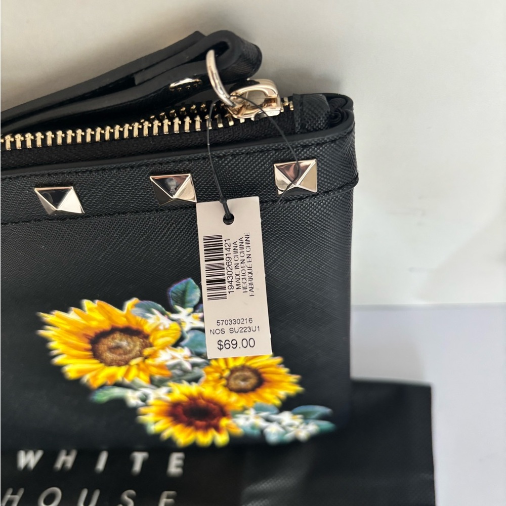 NWT WHBM wristlet/clutch - Picture 7 of 8